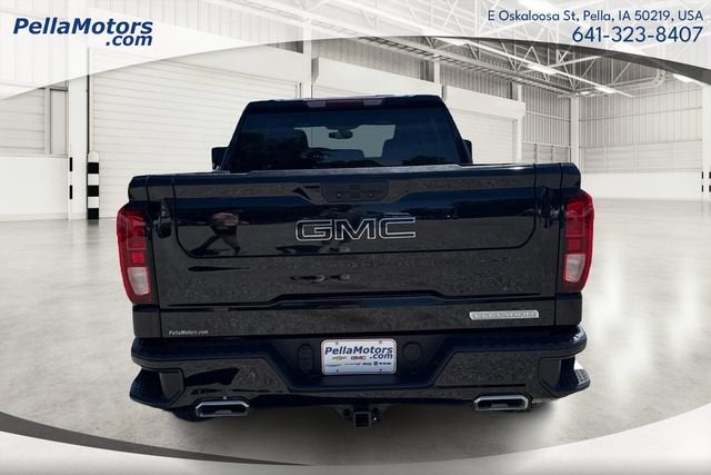 2021 GMC Sierra 1500 — interior view