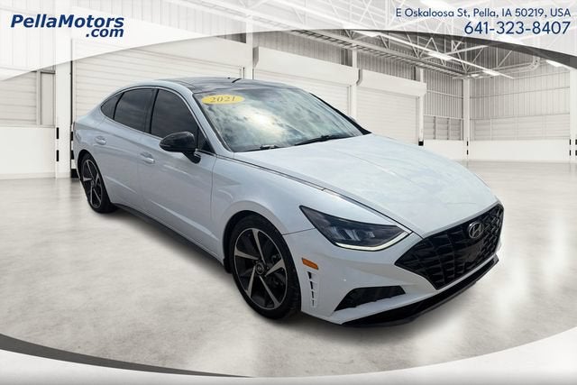 2021 Hyundai Sonata SEL Plus in White — front three-quarter view